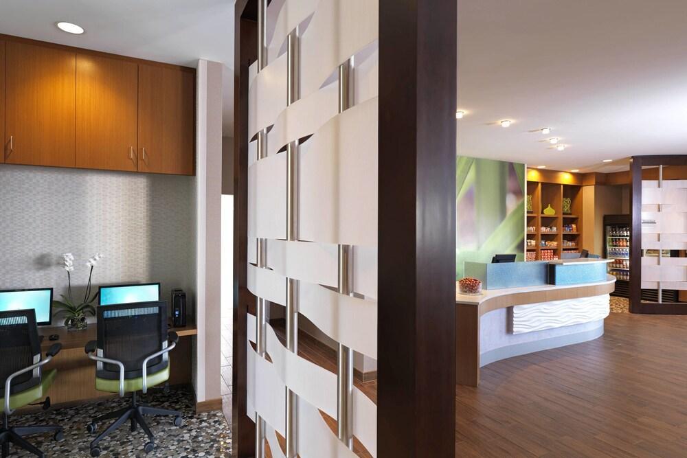 Springhill Suites By Marriott Elizabethtown Exterior photo